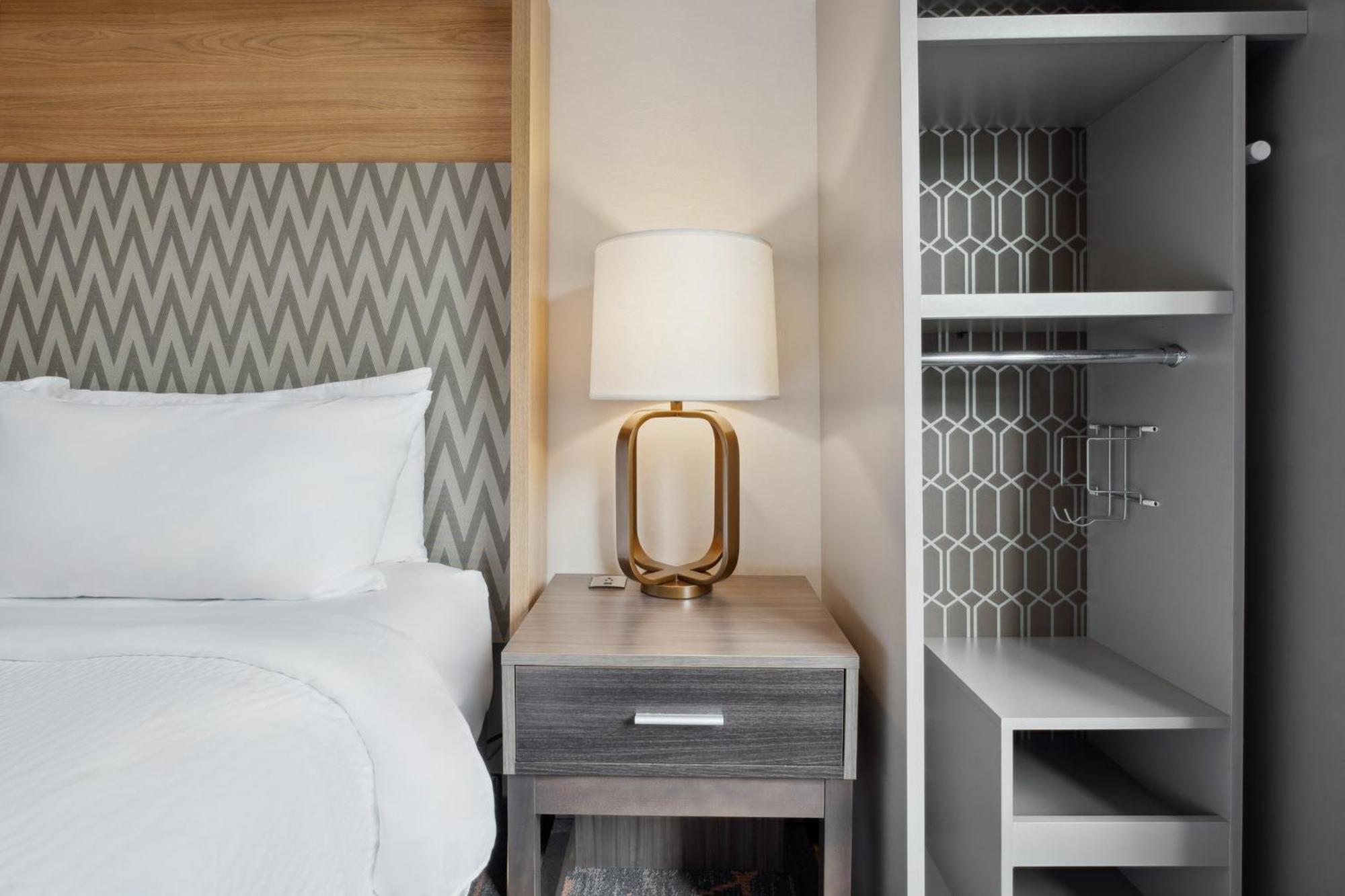 Holiday Inn Portsmouth By Ihg מראה חיצוני תמונה